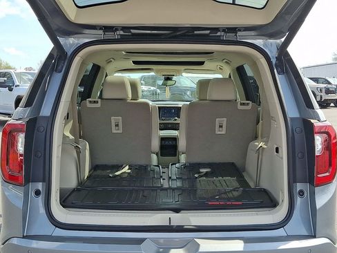 Used 2023 GMC Acadia Denali w/ Denali Ultimate Package AWD/4WD image 30