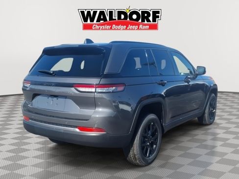 New 2026 Jeep Grand Cherokee Altitude AWD/4WD image 3