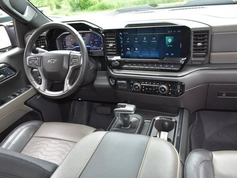 Certified 2024 Chevrolet Silverado 1500 ZR2 w/ Technology Package AWD/4WD image 31