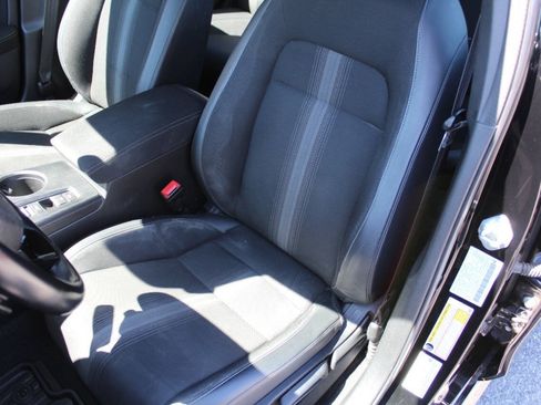 Used 2023 Honda Civic Sport image 3
