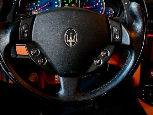 Used 2018 Maserati GranTurismo Convertible image 31