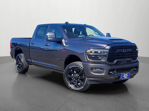New 2026 RAM 2500 Laramie AWD/4WD image 8