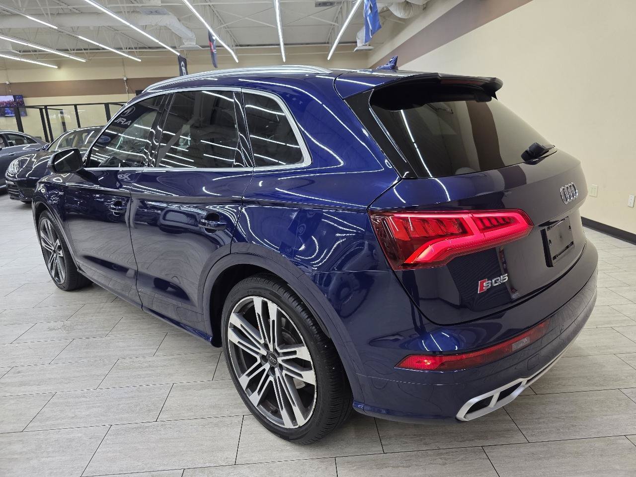 Used 2018 Audi SQ5 Prestige AWD/4WD image 8