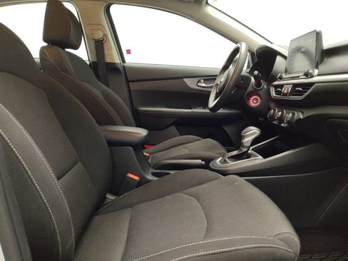 Used 2021 Kia Forte LXS FWD image 21