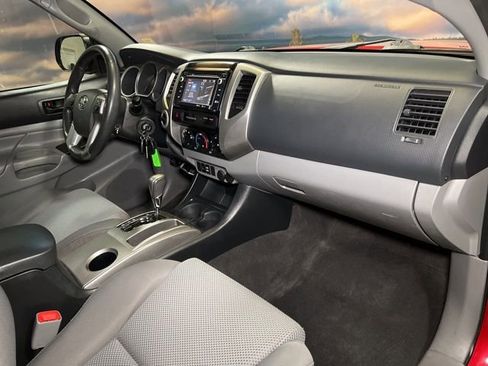 Used 2015 Toyota Tacoma 4x4 Double Cab w/ TRD Off-Road Package image 67