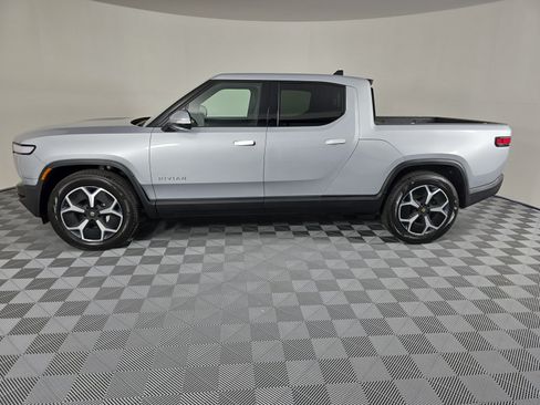 Used 2024 Rivian R1T Adventure Dual AWD/4WD image 2