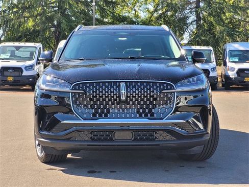 New 2025 Lincoln Aviator Reserve image 3