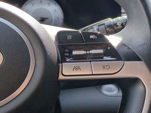 Used 2024 Hyundai Elantra SEL image 22