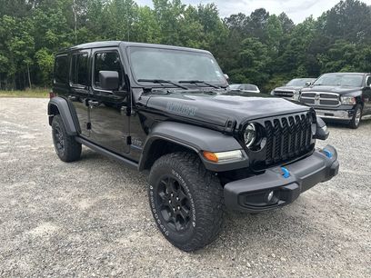 Used 2023 Jeep Wrangler Unlimited w/ Sun & Screen Package