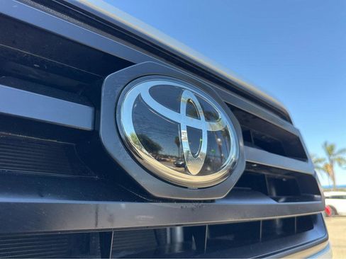 Used 2021 Toyota Tacoma SR image 40