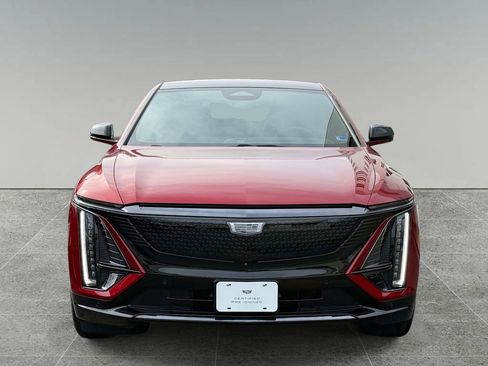 Used 2024 Cadillac Lyriq Sport image 8