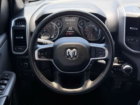 Used 2022 RAM 1500 Big Horn AWD/4WD image 16