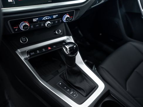 New 2025 Audi Q3 2.0T Premium image 10
