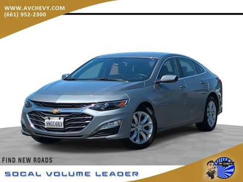 Used 2025 Chevrolet Malibu LT FWD image 1