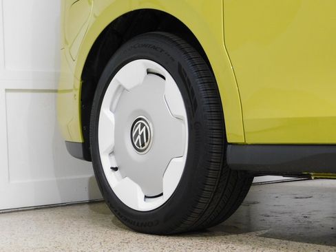 Used 2025 Volkswagen ID. Buzz 1st Edition image 8