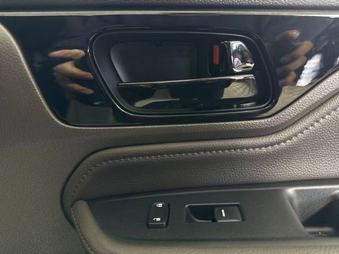 Used 2020 Honda Odyssey Elite image 12