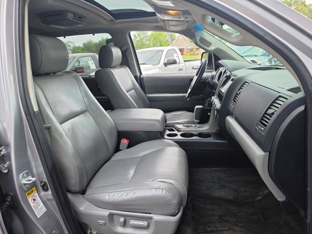 Used 2012 Toyota Sequoia Limited AWD/4WD image 21