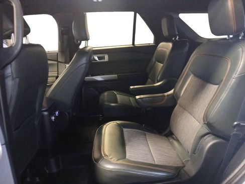 Used 2022 Ford Explorer Timberline image 13