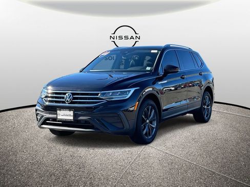 Used 2022 Volkswagen Tiguan SE image 4