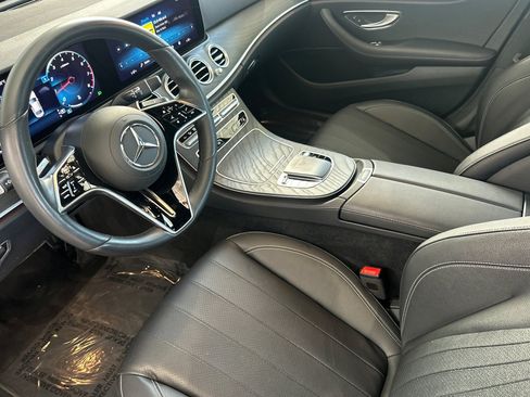 Used 2022 Mercedes-Benz E 350 Sedan image 11
