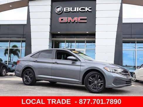 Used 2024 Volkswagen Jetta SE FWD image 1