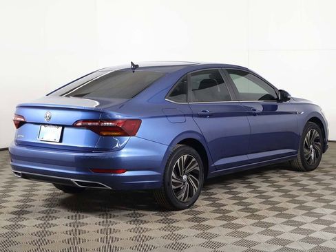 Used 2019 Volkswagen Jetta SEL Premium image 12