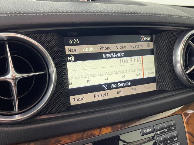 Used 2013 Mercedes-Benz SL 550 image 7