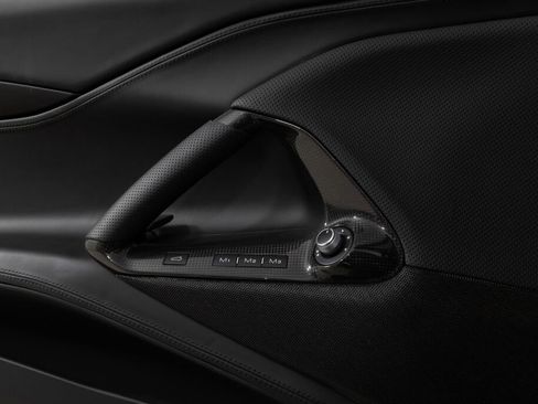 Used 2023 Ferrari 812 GTS image 36