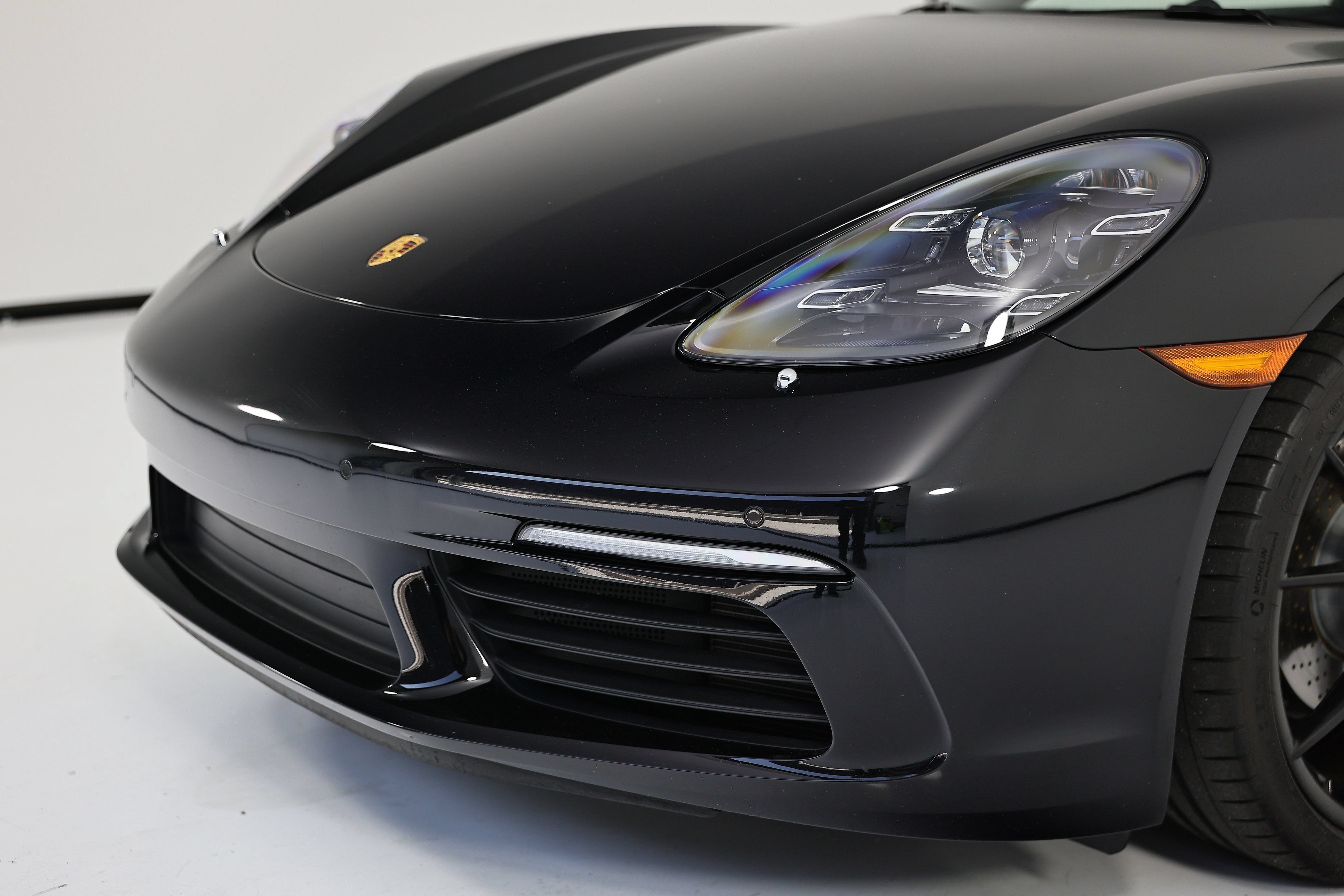 Certified 2024 Porsche 718 Cayman S RWD image 11