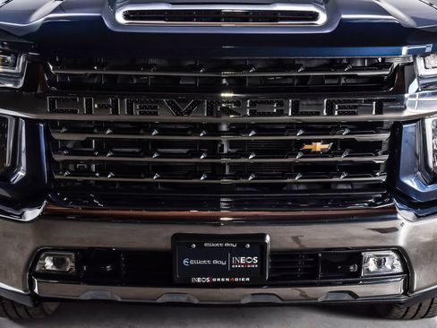 Used 2020 Chevrolet Silverado 2500 LTZ AWD/4WD image 7