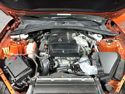Used 2022 Chevrolet Camaro LT w/ Technology Package RWD image 12