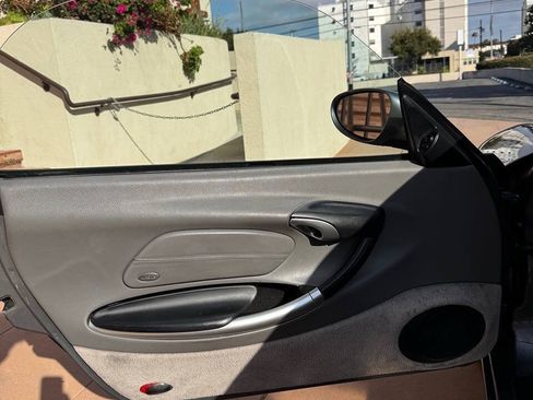 Used 2002 Porsche Boxster S RWD image 12