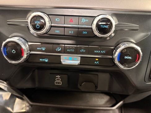 Used 2025 Ford F150 XLT w/ Equipment Group 301A Standard image 38