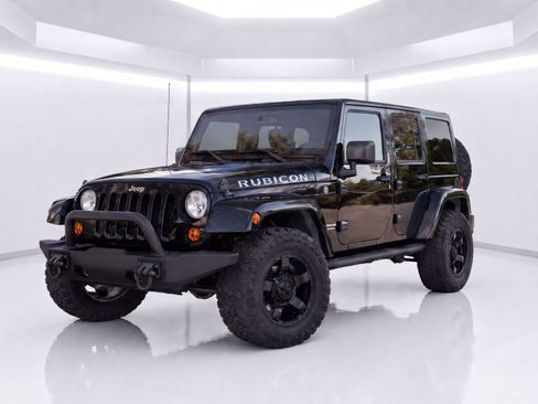 Used 2012 Jeep Wrangler Unlimited Rubicon w/ Connectivity Group AWD/4WD image 1