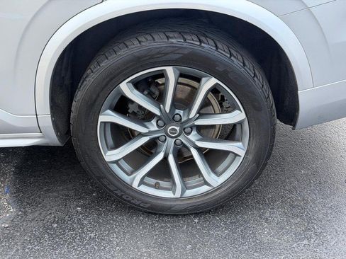 Used 2019 Volvo XC90 T6 Momentum AWD/4WD image 8