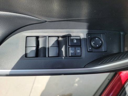 Used 2024 Toyota RAV4 LE AWD/4WD image 15