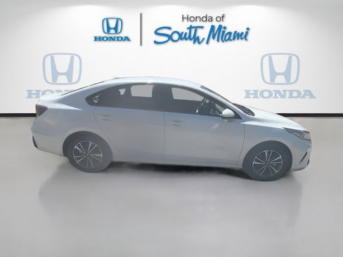 Used 2023 Kia Forte LXS FWD image 8