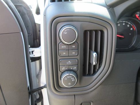 Certified 2024 Chevrolet Silverado 1500 Custom Trail Boss w/ LPO, Dark Essentials Package AWD/4WD image 26
