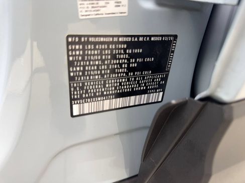 Used 2025 Volkswagen Taos SE FWD image 89