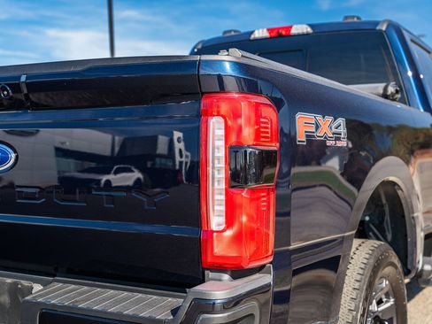 Certified 2023 Ford F250 Lariat w/ Sport Appearance Package image 14