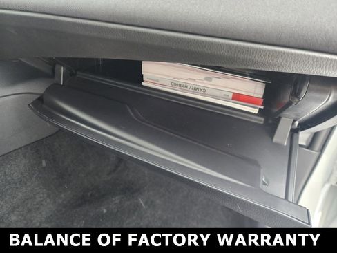 Used 2025 Toyota Camry SE image 43