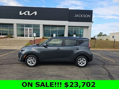 New 2025 Kia Soul S
