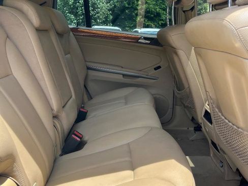 Used 2009 Mercedes-Benz GL 450 4MATIC image 27
