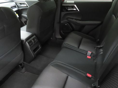 New 2026 Mitsubishi Outlander ES FWD image 22