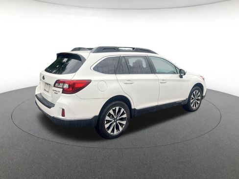 Used 2017 Subaru Outback 3.6R Limited AWD/4WD image 7