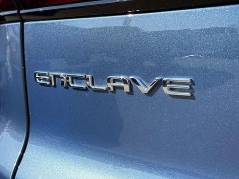 Used 2025 Buick Enclave Preferred w/ Super Cruise Package image 7