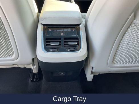 Used 2023 Volvo XC60 B5 Ultimate w/ Climate Package image 19