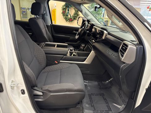 Used 2022 Toyota Tundra SR5 image 15