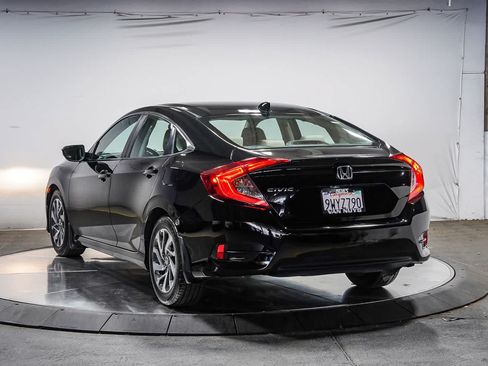 Used 2017 Honda Civic EX image 2