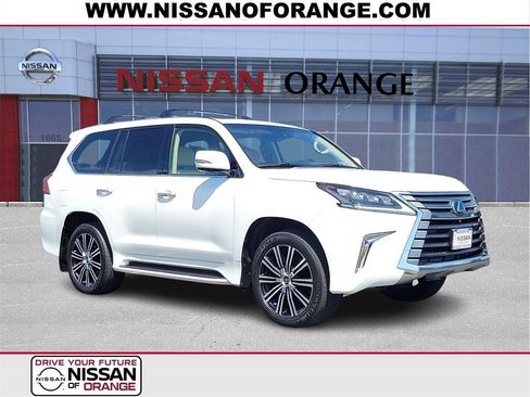 Used 2017 Lexus LX 570 4WD image 1